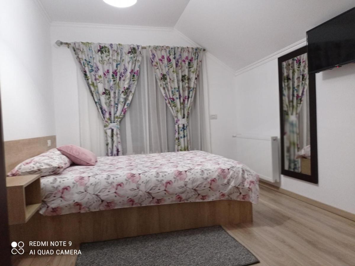 La Casa Alana Hotell Viseu de Jos Exteriör bild